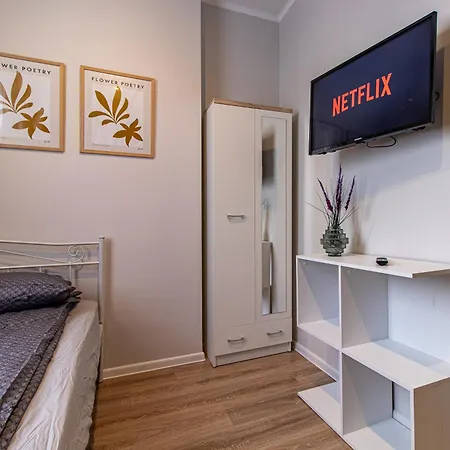 Louvre Loft: Charming In *