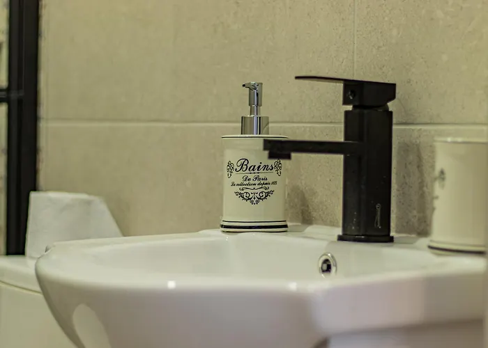 Apartamento Louvre Loft: Charming In *