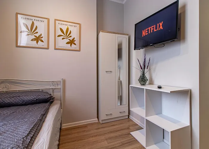 Louvre Loft: Charming In *